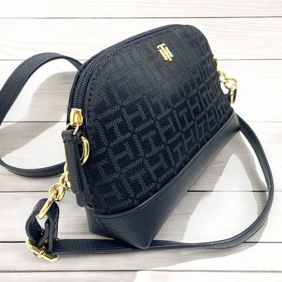 Tommy Hilfiger Mini Crossbody Bag In Black Faux Leather 8.5"x5.5"x3" - Picture 2 of 12